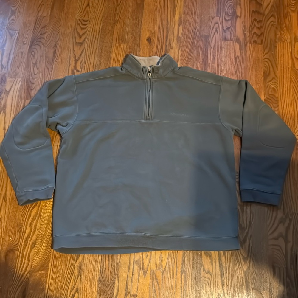 Mens Columbia 1/4 zip pul over.
